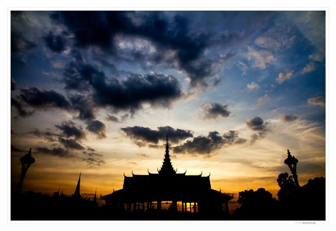 Sunset  -  Royal Palace Park  -  Phnom Penh