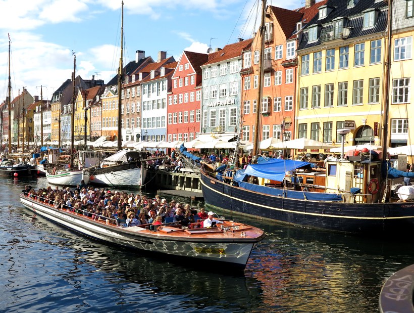 Время в копенгагене сейчас. Варнемюнде Копенгаген. Копенгаген порт. Копенгаген в 1444.