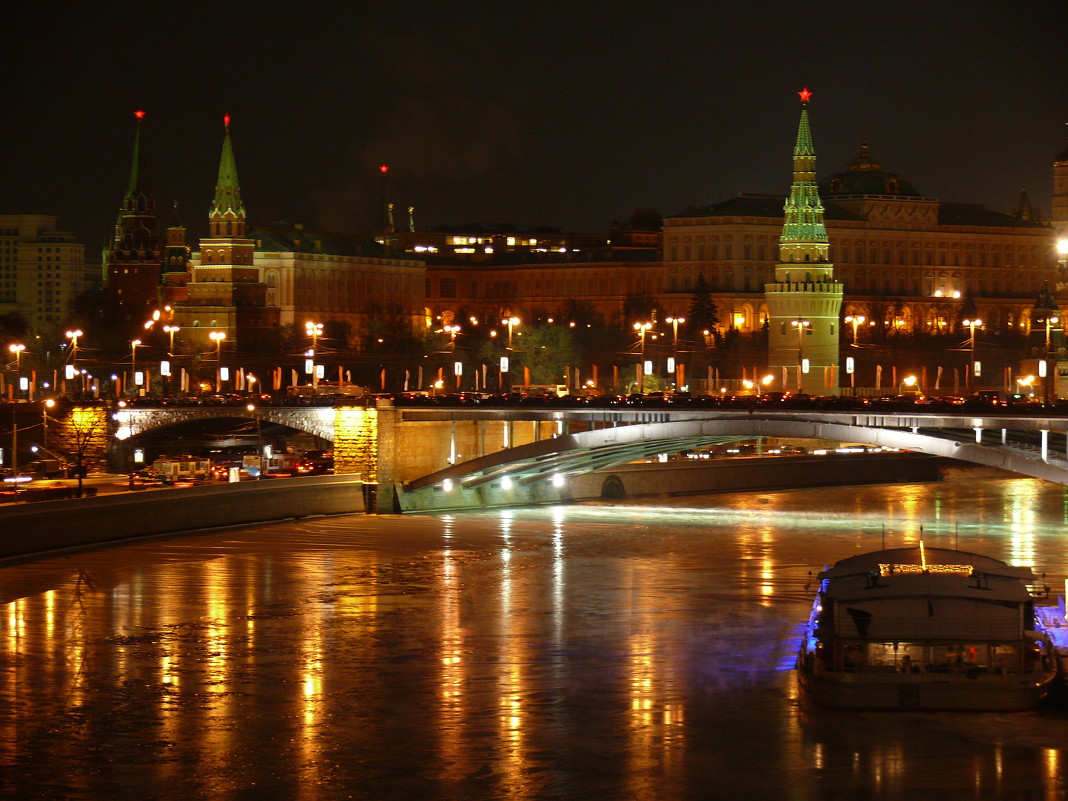 Фото москвы вечером