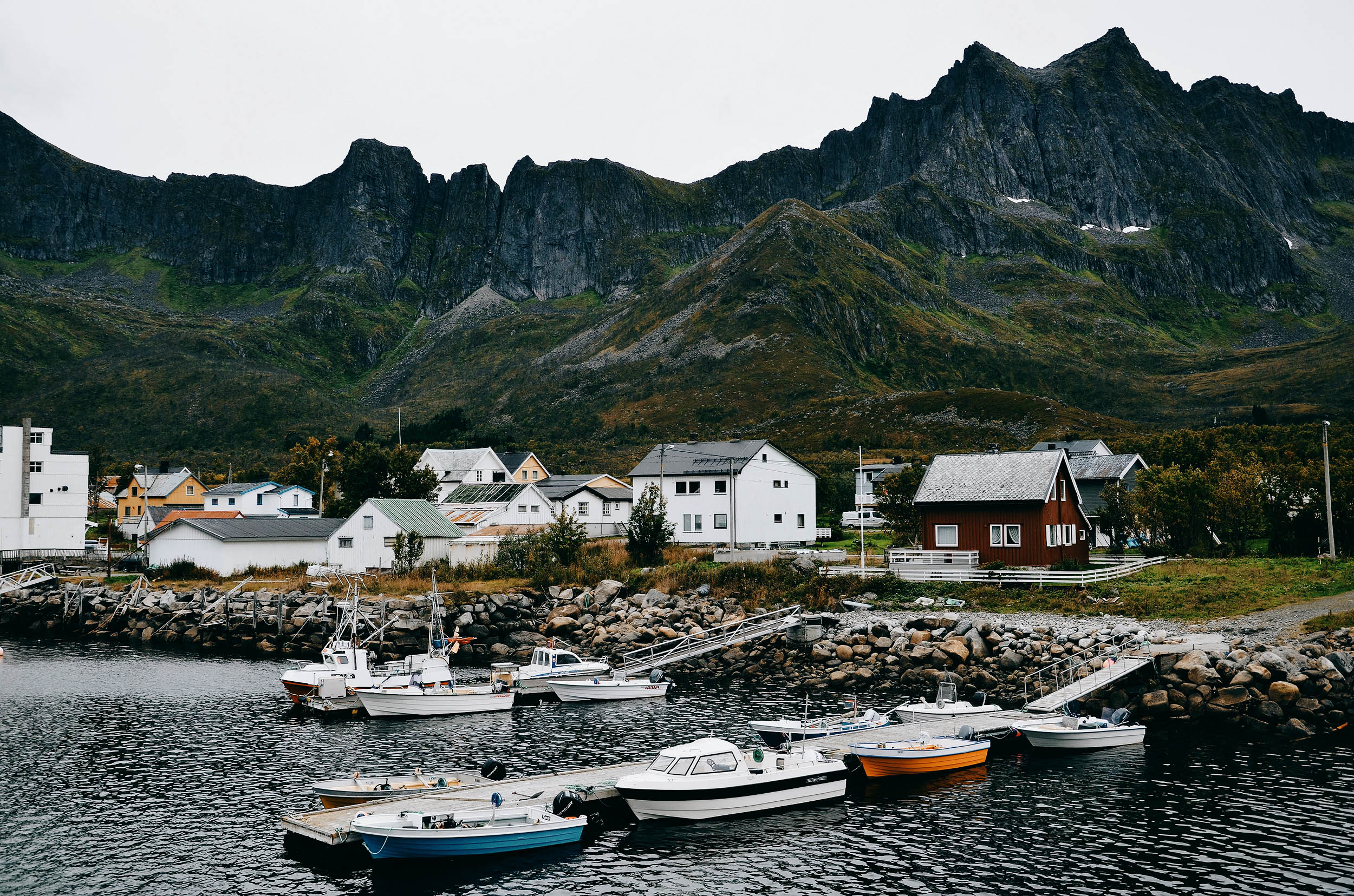 Норвегия 7. Хашта Норвегия. Эвьен Норвегия. Остров госвейр (gasvasr) Норвегия. Норвегия деревня рогвог.