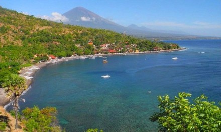 Бухта Jemeluk, Бали