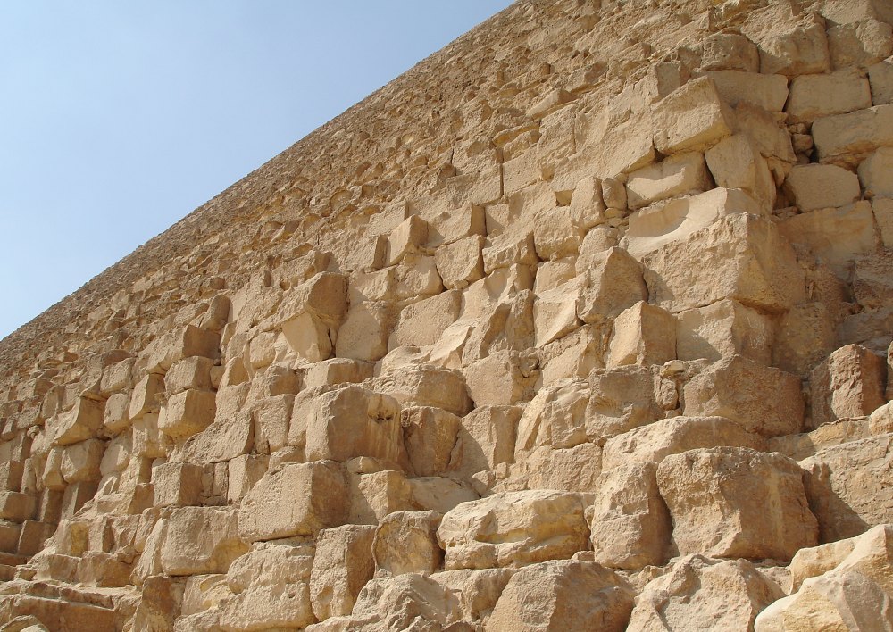 Кладка пирамиды