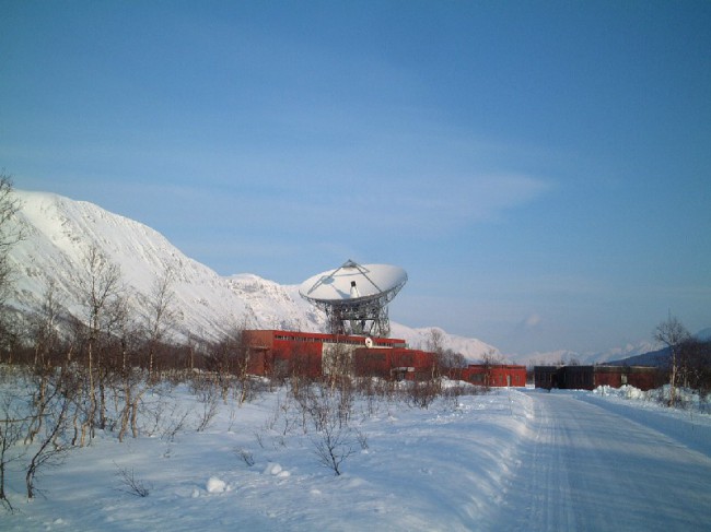 Обсерватория и Дом северного сияния находятся в городе Sodankylä (600 км севернее Хельсинки).