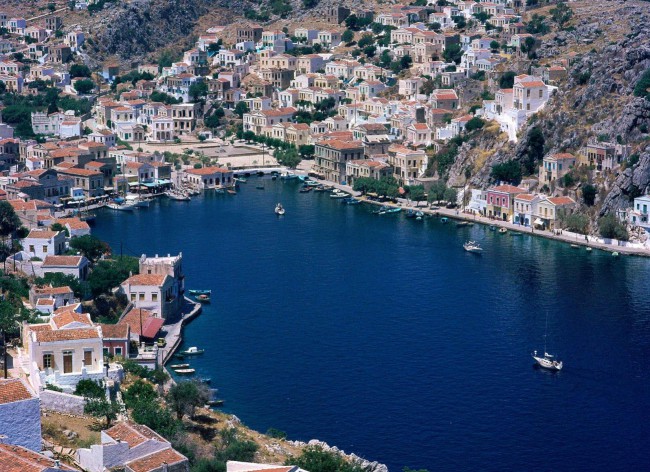 Сегодня, Греция, несмотря на все экономические проблемы в стране, является одним из самых популярных туристических направлений в мире.