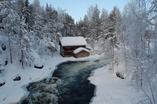 Оуланка - один из наиболее посещаемых национальных парков в Финляндии, благодаря проходящему через него хорошо известному финскому пешеходному маршруту Кархункиеррос (Медвежья Тропа).