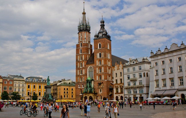 Мариацкий костёл — католический приходской костёл готической архитектуры в Кракове