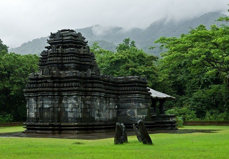 Tambdi Surla Temple (Храм Махадевы)