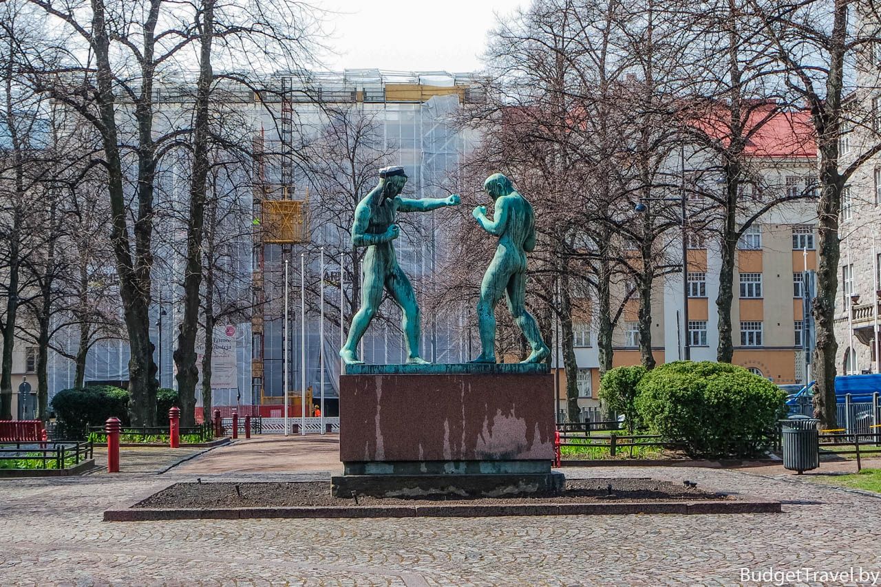 Памятник боксёрам в Хельсинки