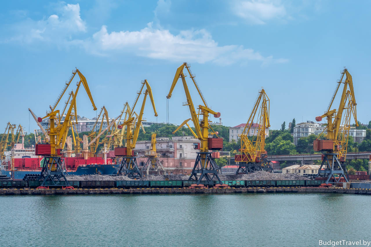 Краны в Одесском порту