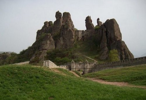 Топ-10: Необычные туристические достопримечательности в Болгарии