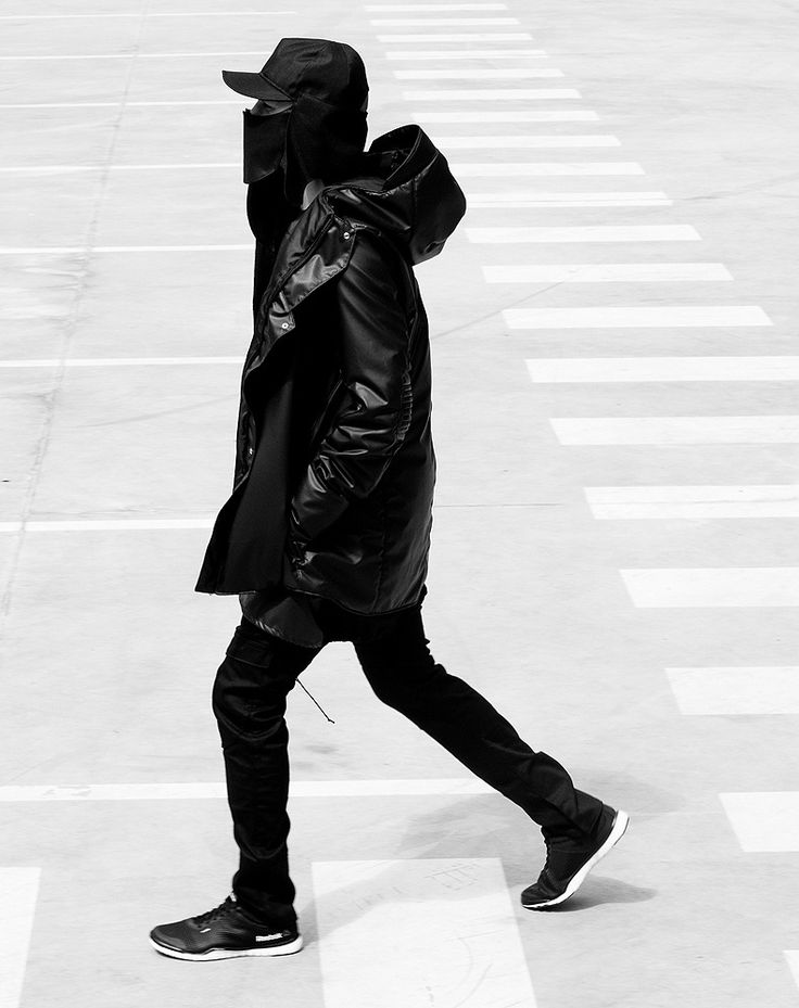 Street Goth — новый стиль, захватывающий уличную моду, фото № 4