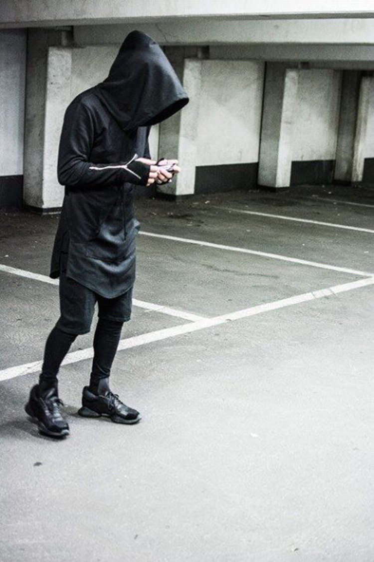 Street Goth — новый стиль, захватывающий уличную моду, фото № 13