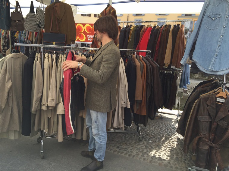Навильи - самый известный в Милане блошиный рынок, фото № 17