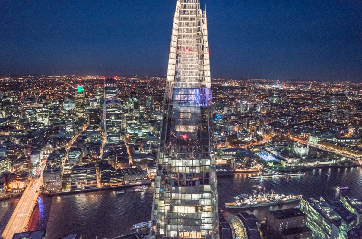 Самое высокое здание лондона. The Shard в Лондоне. Небоскреб Шард. Небоскреб Шард в Лондоне. The Shard в Лондоне высота.