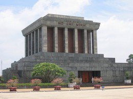 Мавзолей президента Хо Ши Мина и его Дом - резиденция. Ханой → Музеи