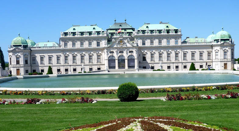 Парковый дворец Бельведер