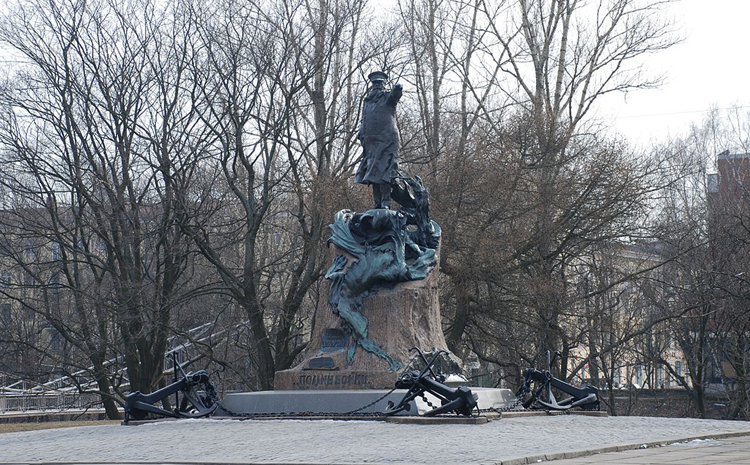 Памятник С.О. Макарову