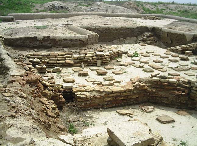 Руины города Отрар