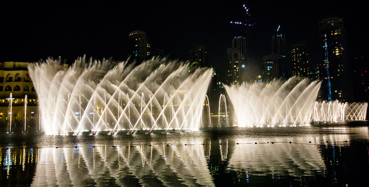 Поющий фонтан Дубая