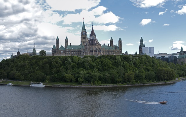 Parliament_Hill,_Ottawa