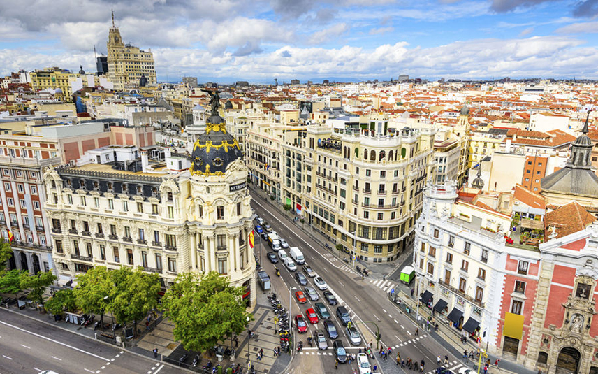 Самые богатые районы Испании — в Мадриде и Барселоне, самые бедные — в Севилье