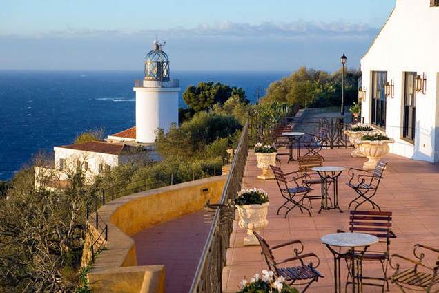 Отели Испании с пляжами. El Far Hotel Restaurant (Жирона)