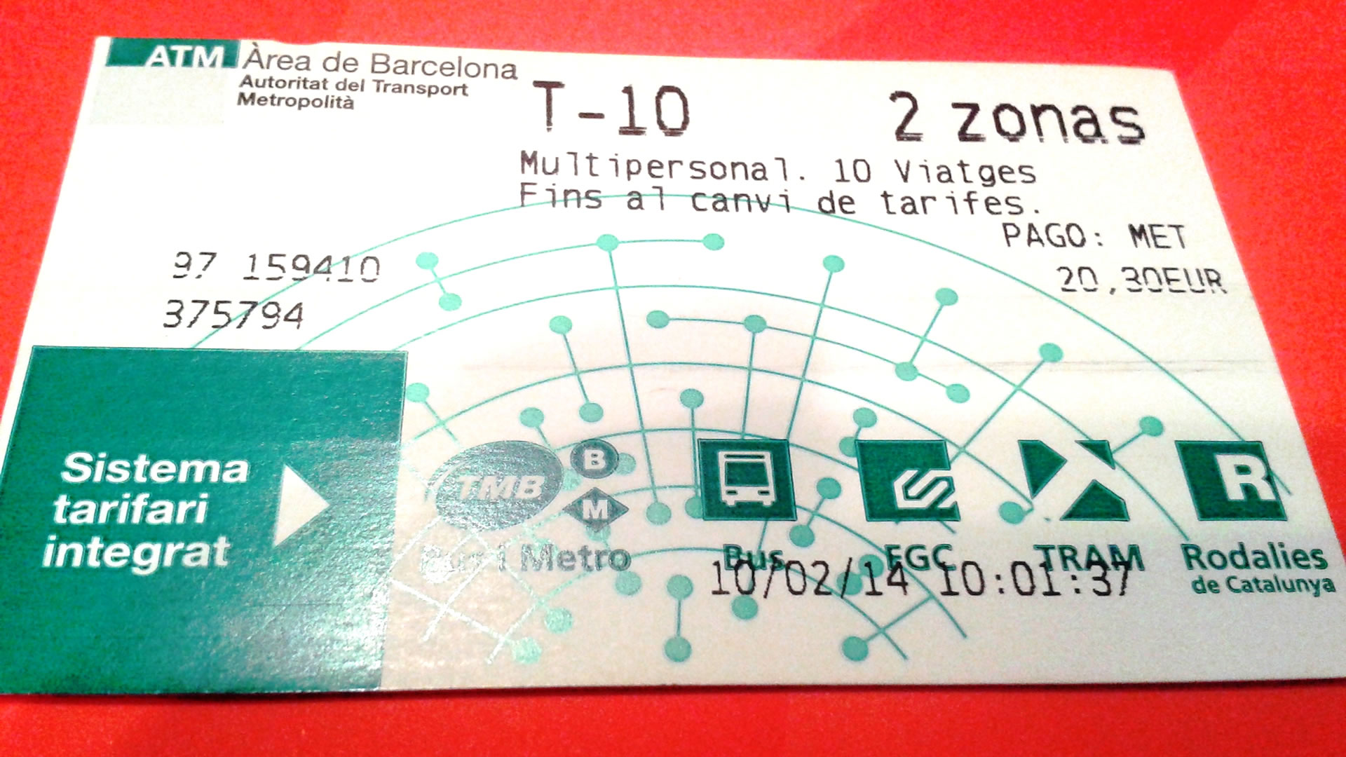 Билеты на экспресс за сколько дней. Проездной билет в Барселоне. Проездные карты в Мадриде. Renfe карточка Проездная. Как выглядит проездной т10 Барселона.