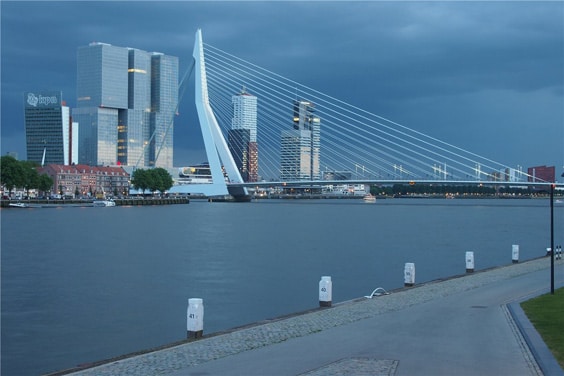 Эразмусов мост в Роттердаме