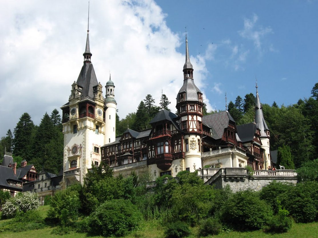 Замок Пелеш в Трансильвании