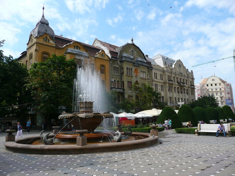 Тимишоара – площадь с фонтаном