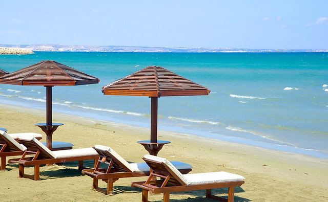 Пляж Финикудес. Песчаные Пляжи Ларнаки. Кипр