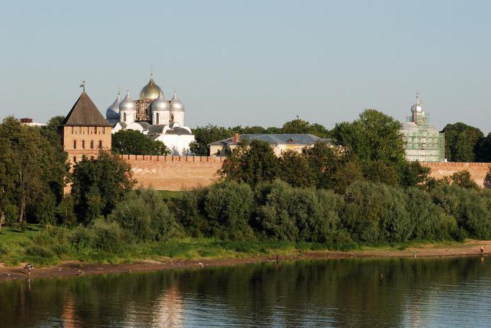 исторические памятники новгорода и окрестностей