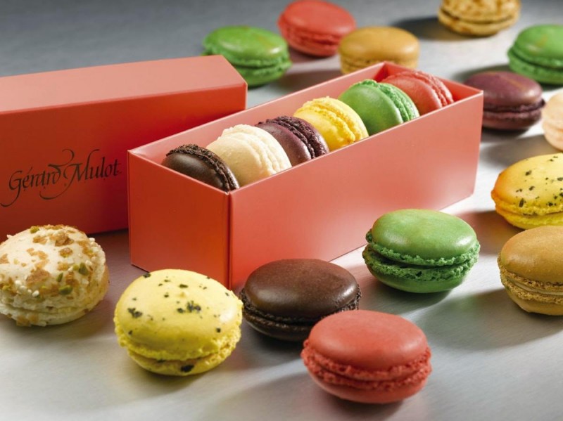 что привети из Парижа