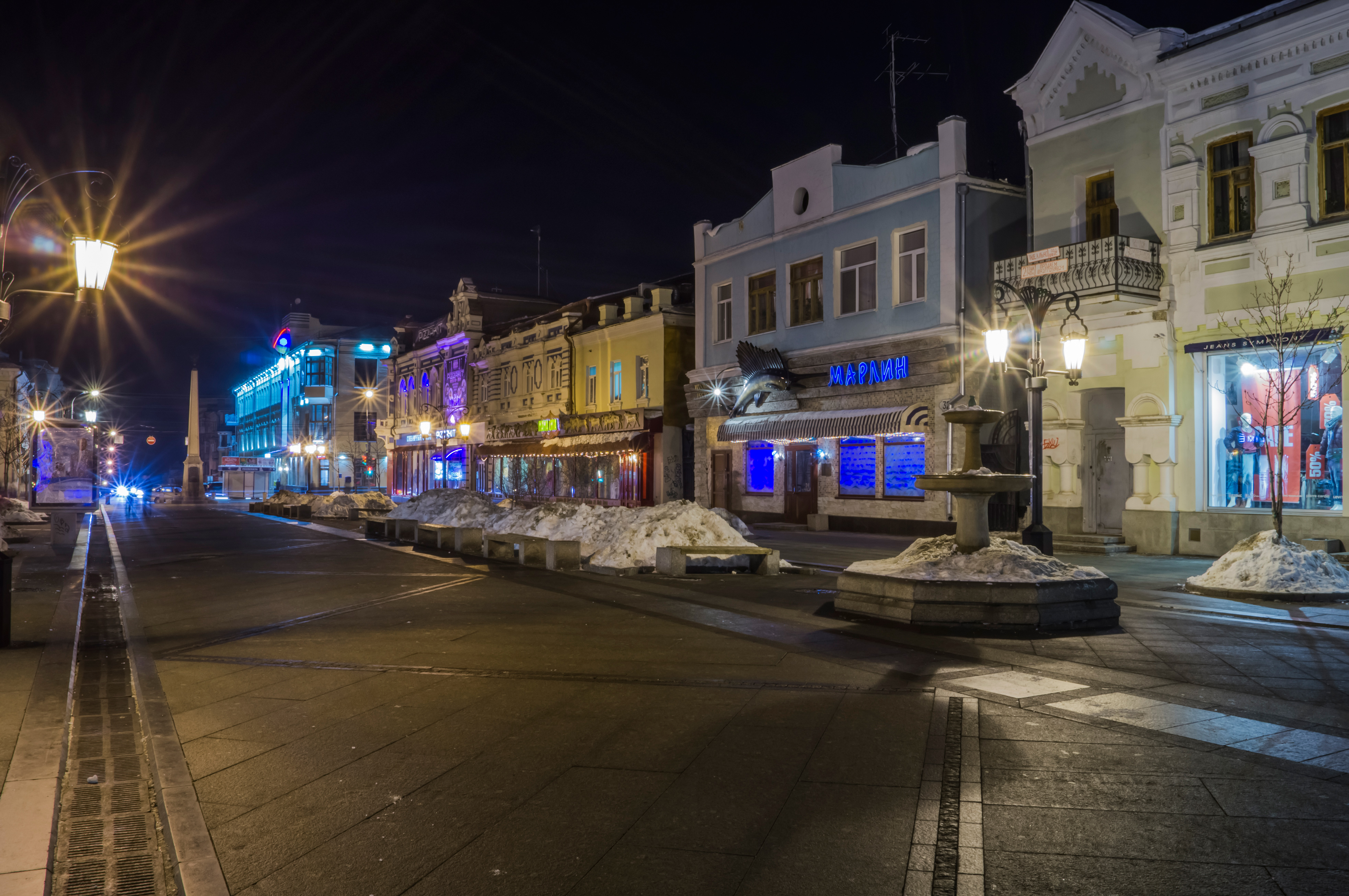 Город самара улица. Самара ул Ленинградская ночью. Ленинградка Самара ночь. Самара улица Самарская ночью. Улица Ленинградская Самара ночью зима.