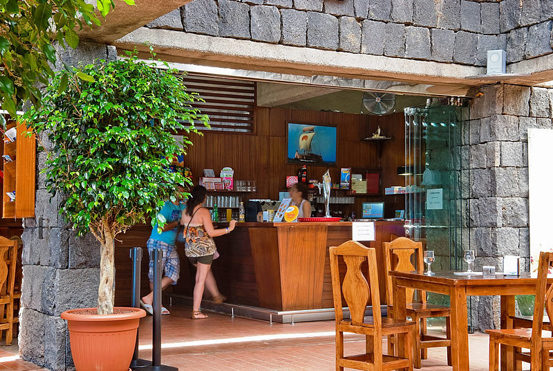 Фото кафе с видом на Пирамиды Гуимар, Тенерифе