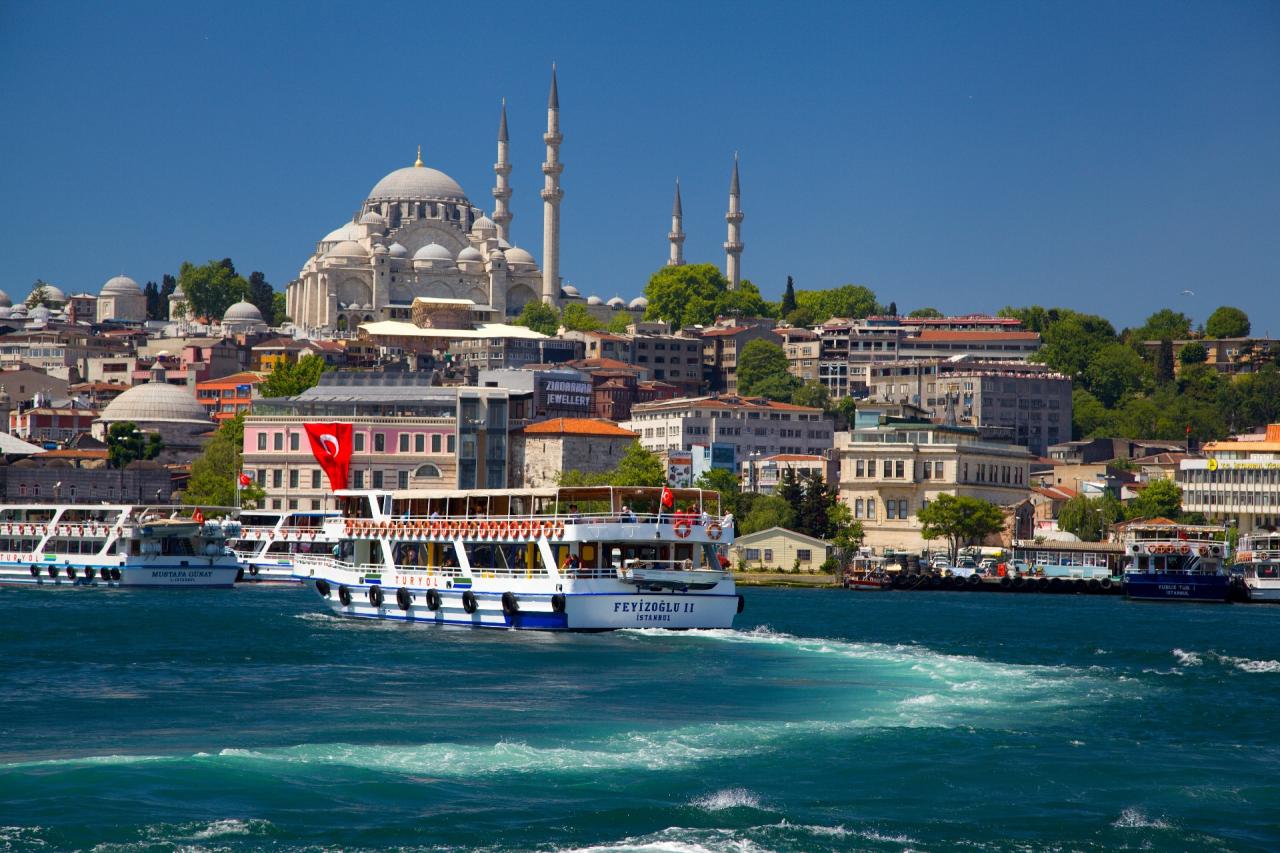Туры в стамбул в мае. Стамбул Турция. Стамбул фото города. Стамбул для флона. Сказочный Стамбул.