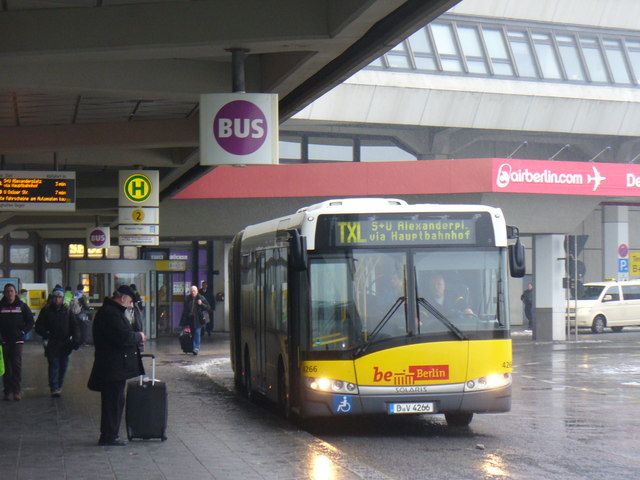 Калининград берлин автобус. Станция Тегель. Berlin Central Bus Station. Автобус от аэропорта Брант до Лейпцига.