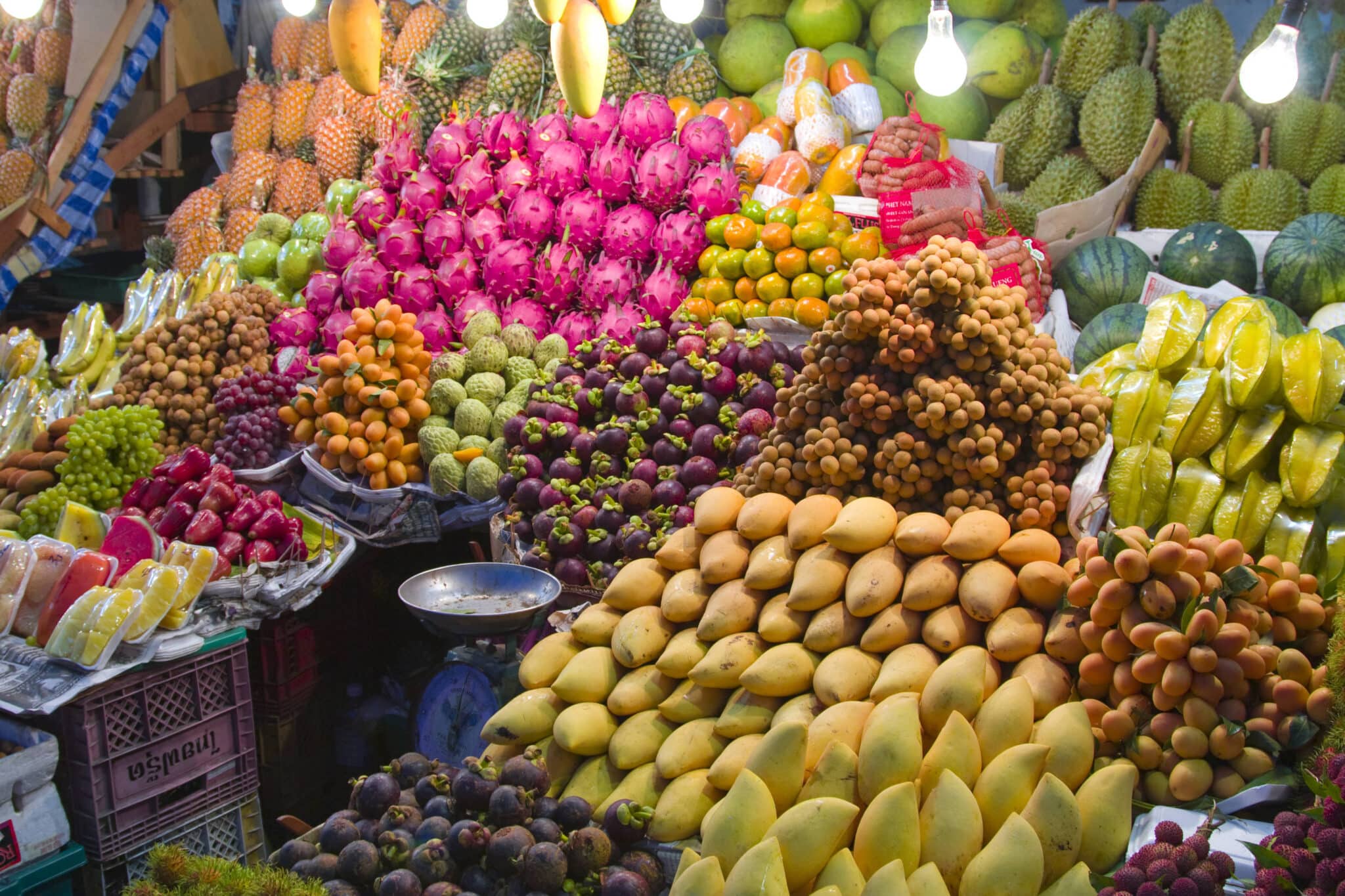 Фрукты есть в египте. Фрукты Тайланда. Дуриан питайя. Тайланд Паттайя фрукты. Тайланд рынок фрукты.