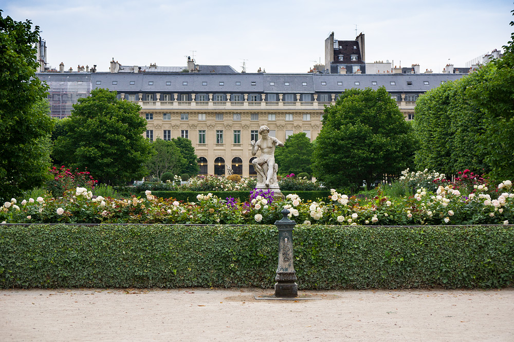 Palais royal. Пале-рояль в Париже. Пале Руаяль в Париже. Сад Пале рояль в Париже. Дворец кардинала Ришелье.