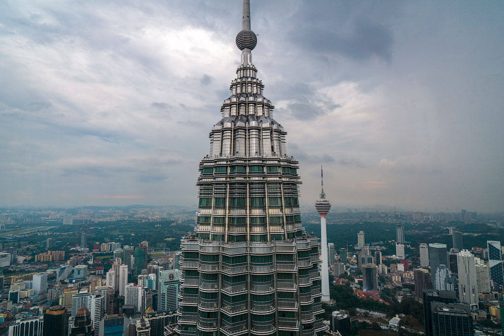 Что посмотреть в Куала-Лумпур. Интересные факты о башнях Петронас.