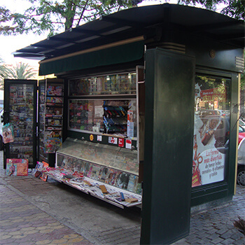 Газетный киоск в Валенсии, Испания