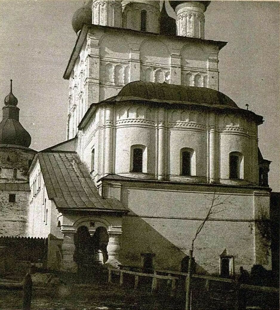 Церковь Иоанна Богослова. Алтарная часть церкви