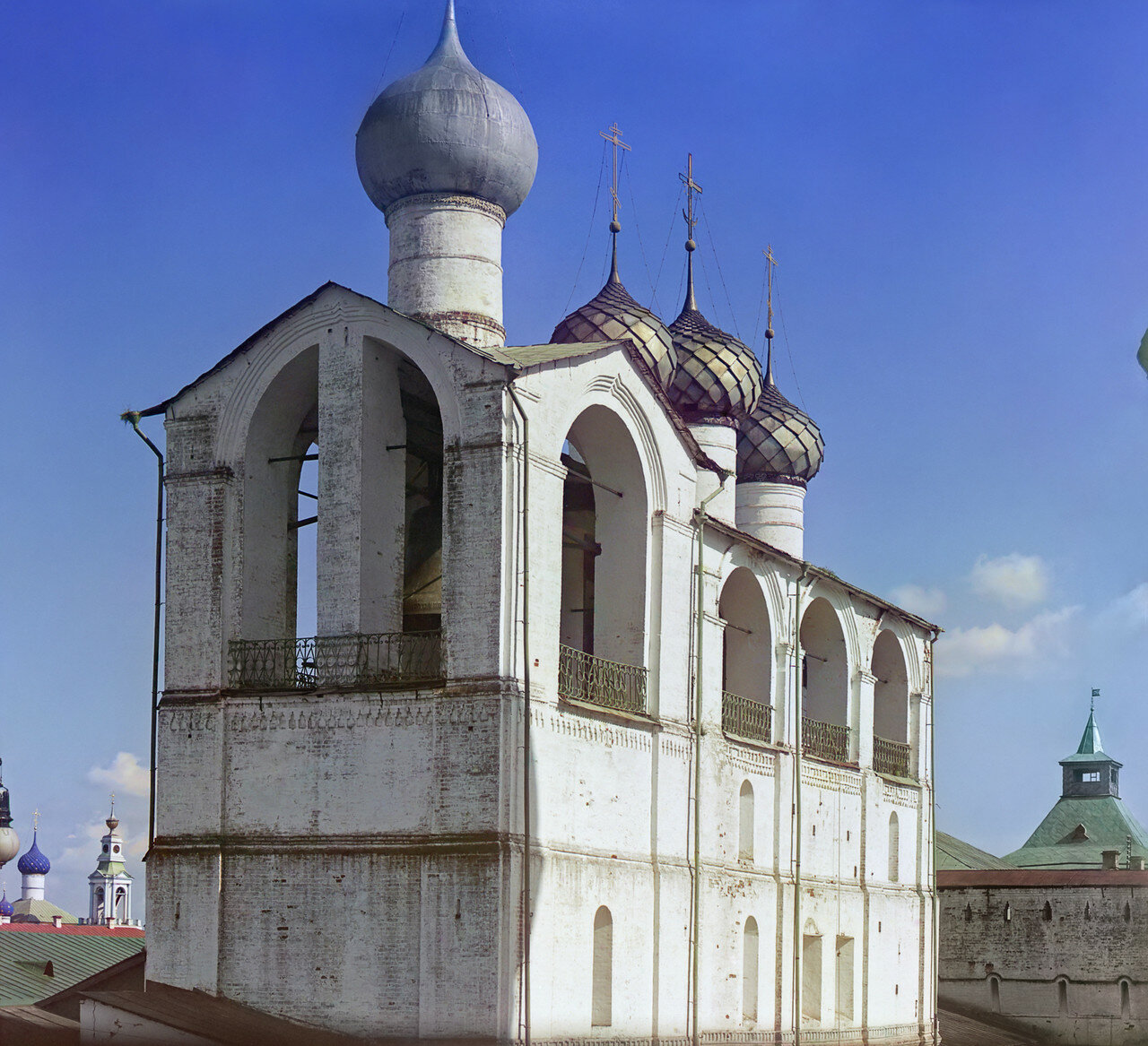 Кремль. Колокольня (построена митрополитом Ионою)