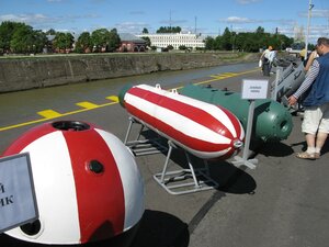 Что посмотреть в Кронштадте - выставка морского вооружения