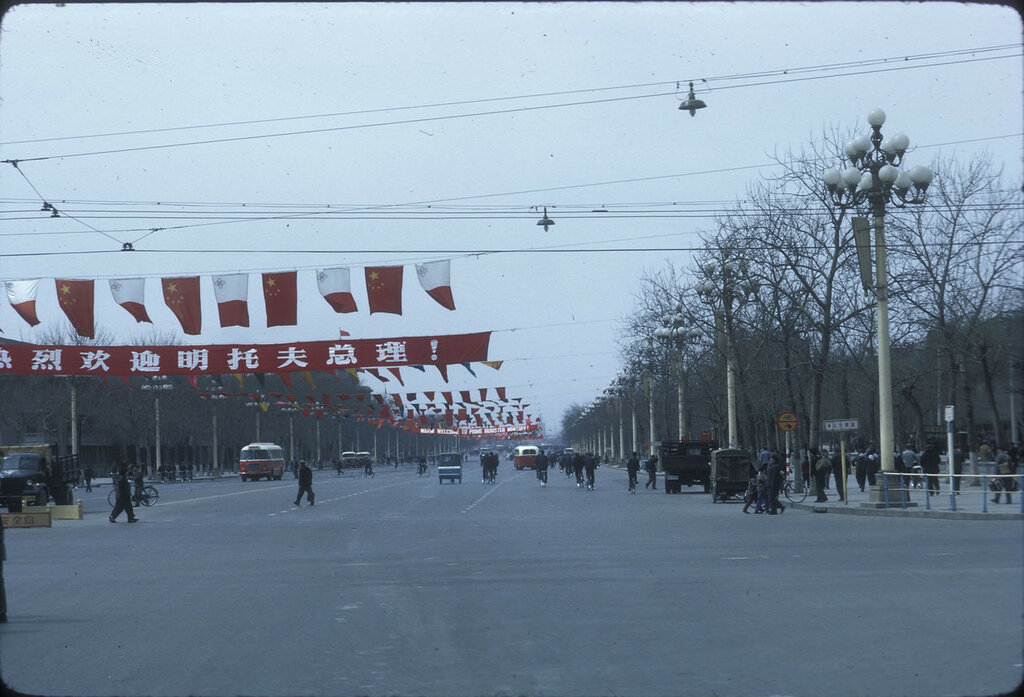 1972 Пекин уличная сцена9.jpg