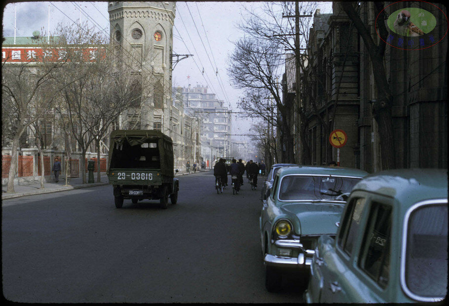 Tianjin Street Scene, March 24, 1972.jpg