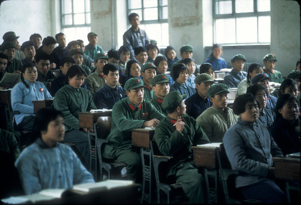 1972 Пекин Студенты.jpg