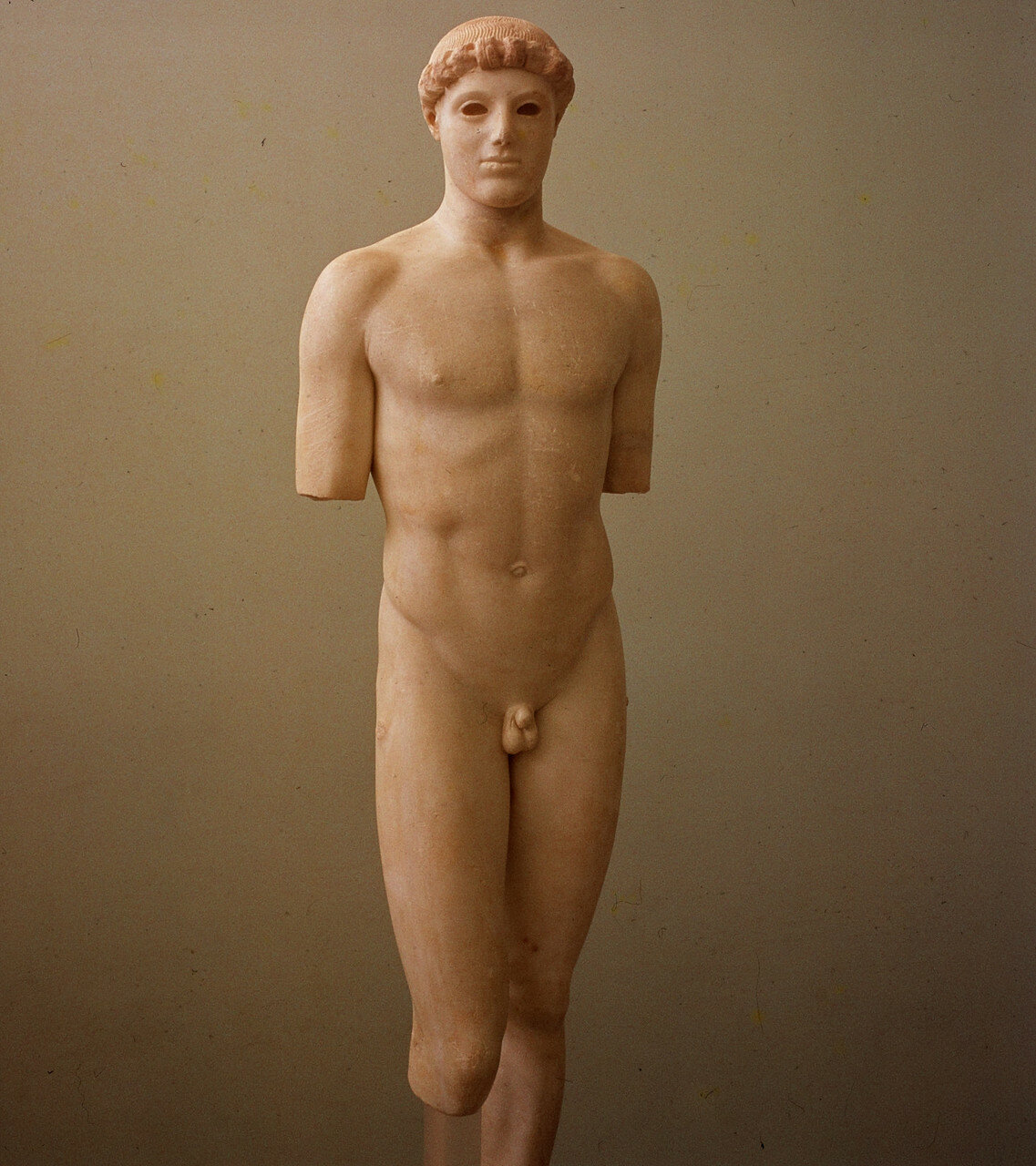 Критский мальчик, примерно 480 г. до н.э. Паросский мрамор