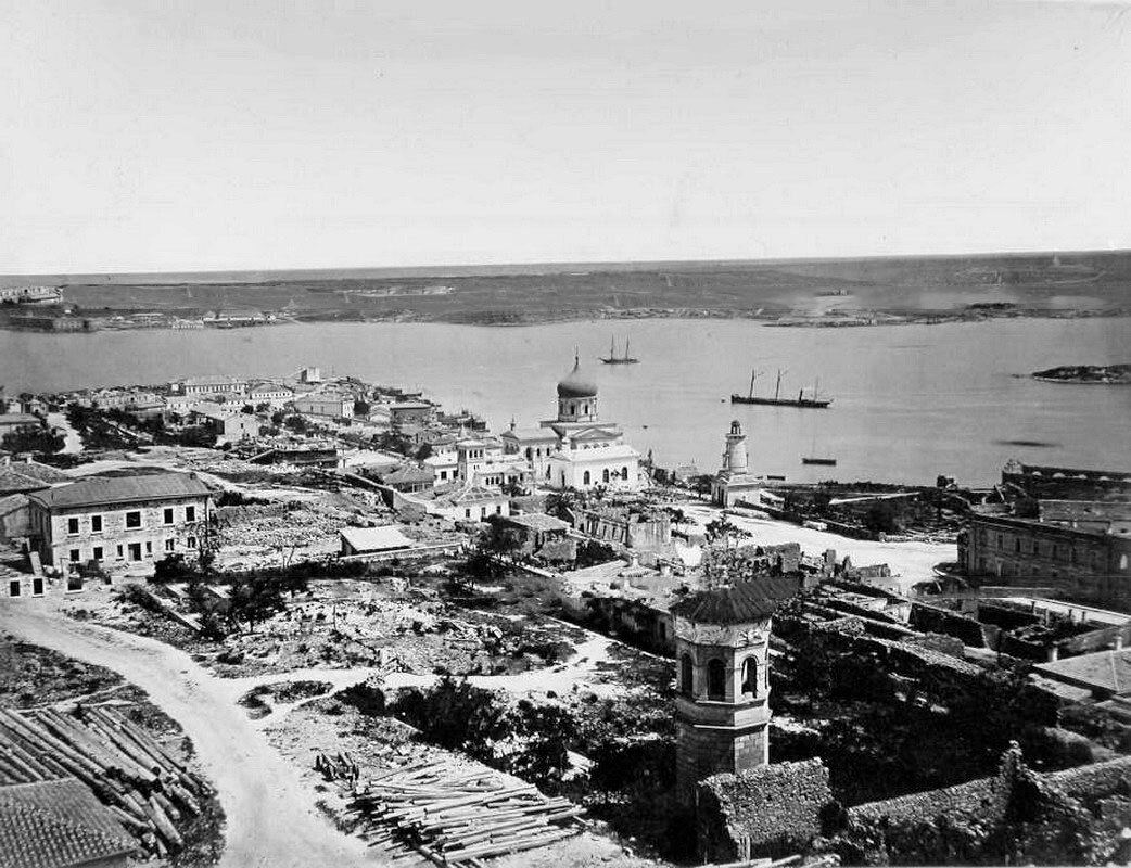 23. Севастополь. Панорама прибрежной части города