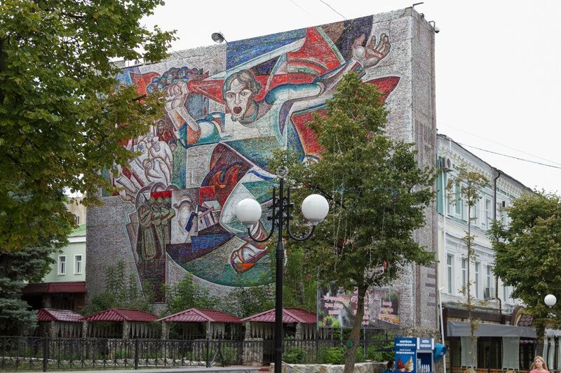 Панно на стене дома, улица Московская, Пенза